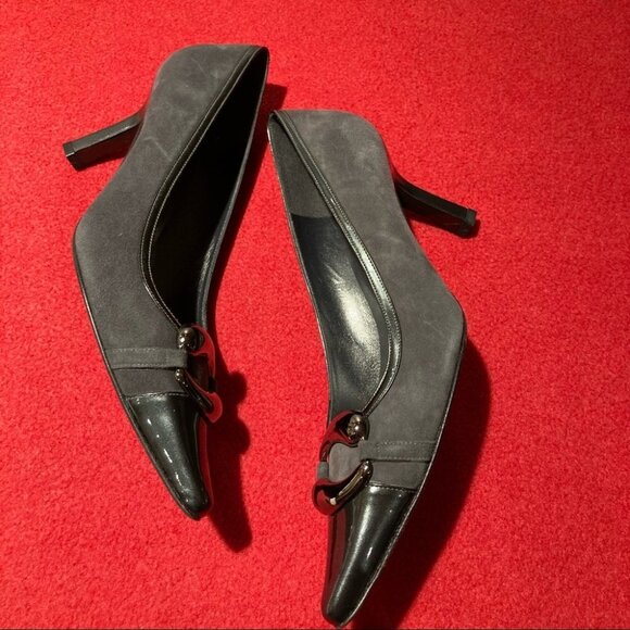 STUART WEITZMAN Sz 10 Suede & Patent Leather with  Buckle Pointy Toe Pumps - Picture 4 of 8